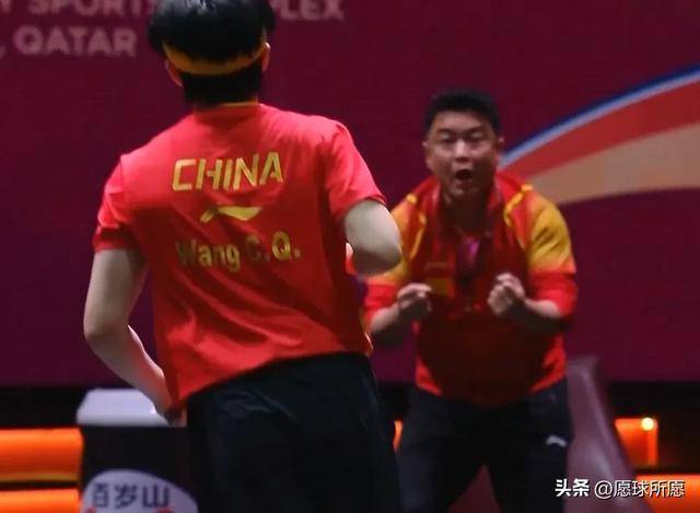 阿尔艾因主场气氛火爆，球迷助威成强大后盾的简单介绍