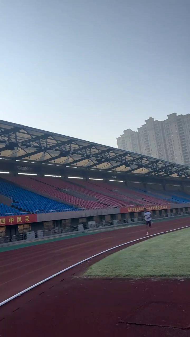 摩洛哥瓦赫达攻防转换加快，比赛节奏全面提升
