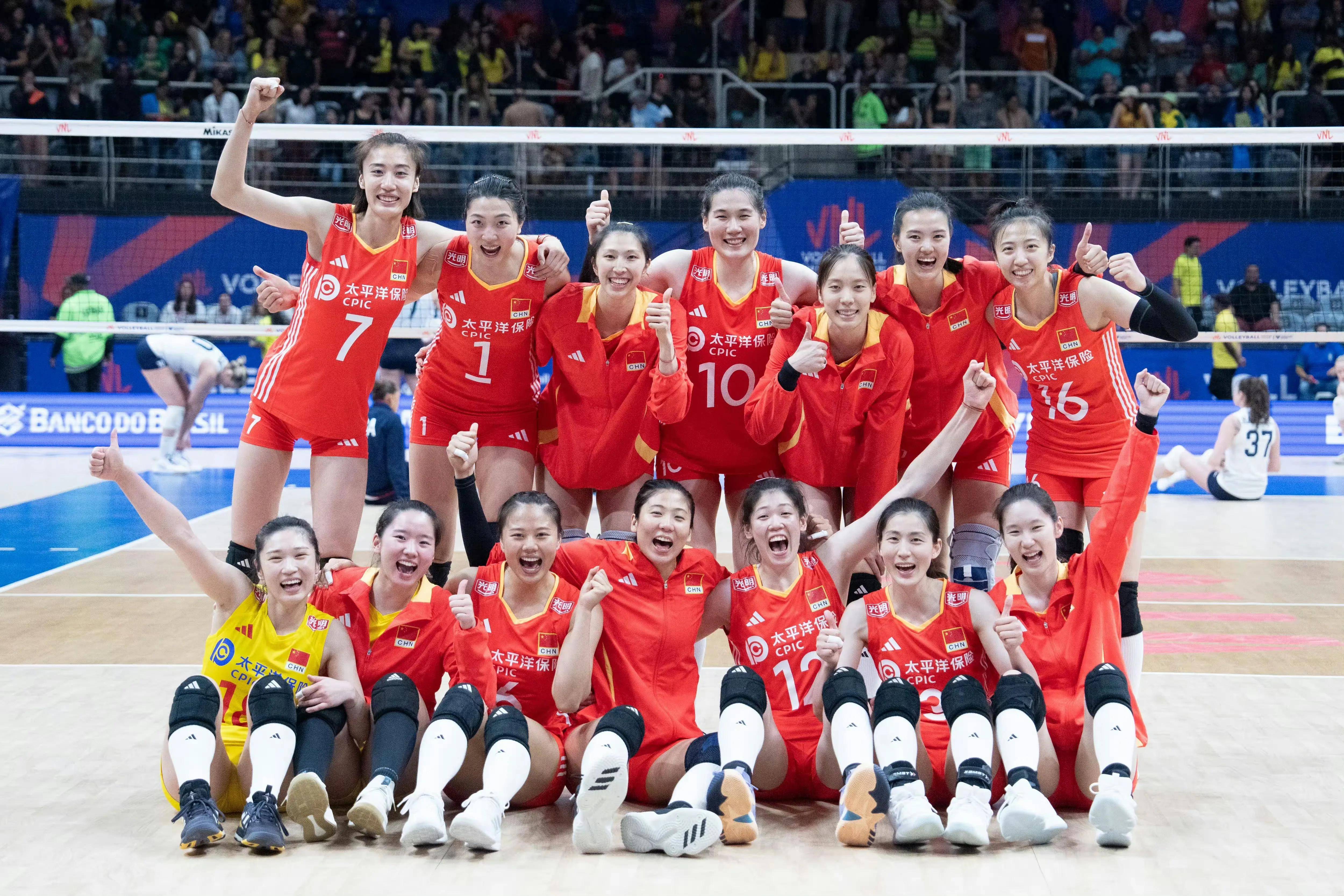 中国女排抵达波兰!总决赛之旅不被看好热身赛查漏补缺