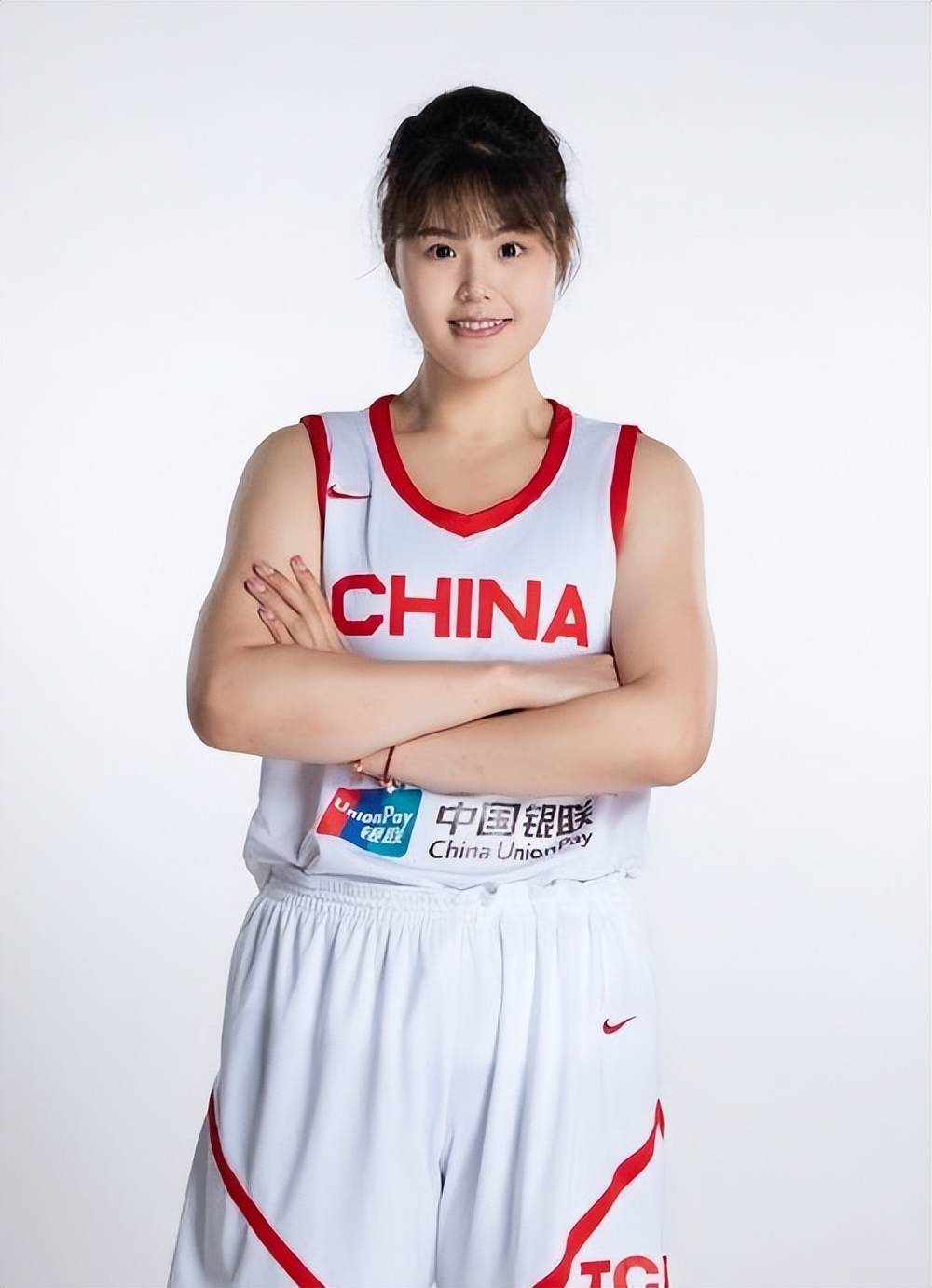 李月汝回应11分9板:教练让我做自己练三分是想拉开空间