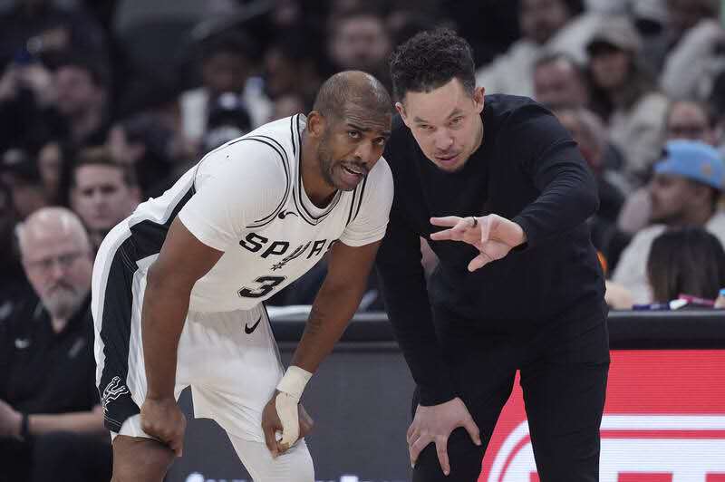 NBA自由市场焦点！保罗与雄鹿交流，谁是第一控卫？的简单介绍