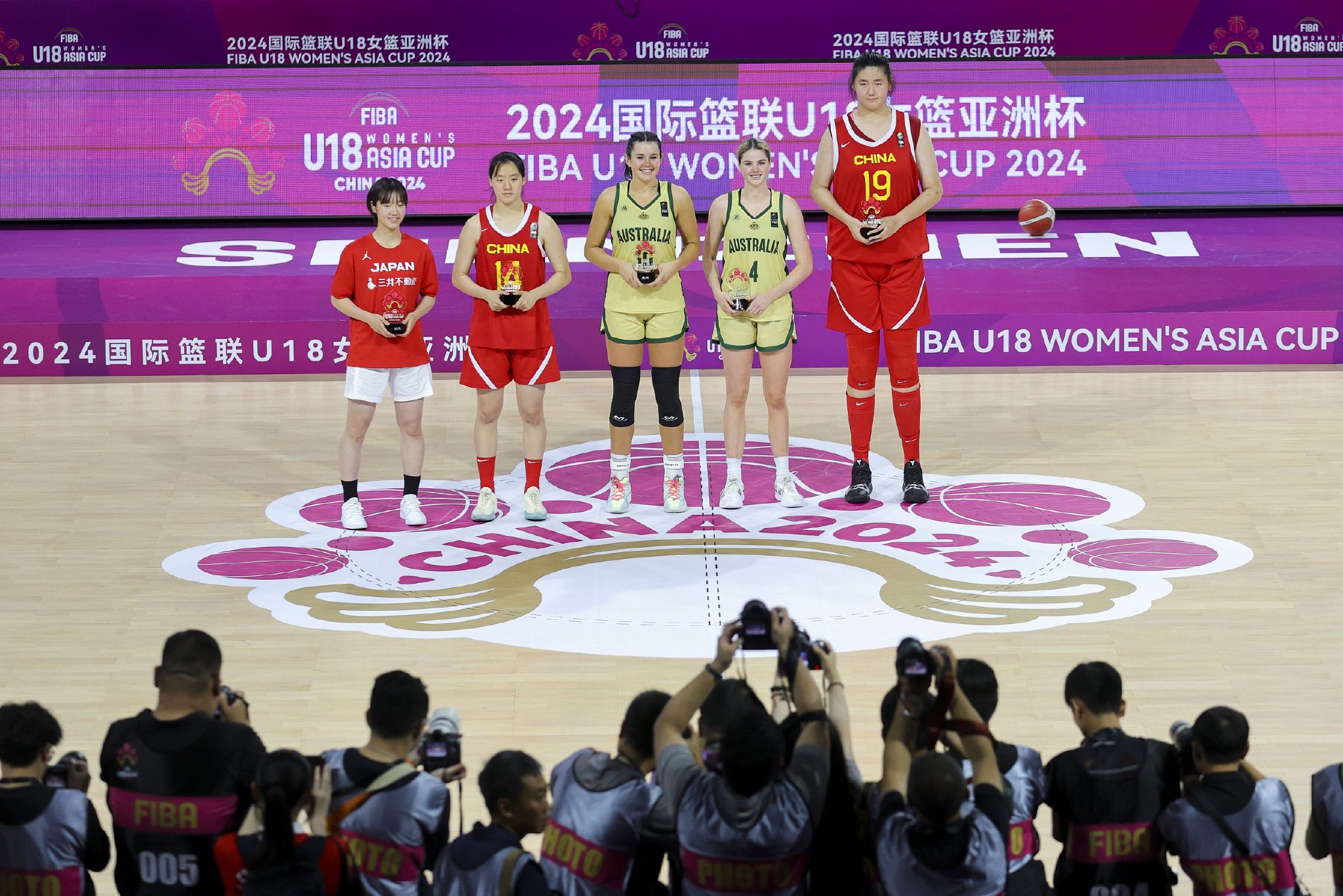 女篮亚洲杯-张子宇8中8中国擒韩国2连胜