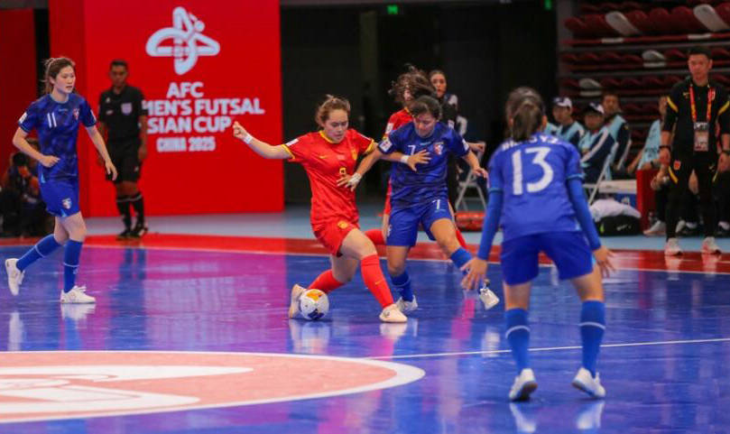 亚洲杯预选赛:中国女子足球队称霸场上